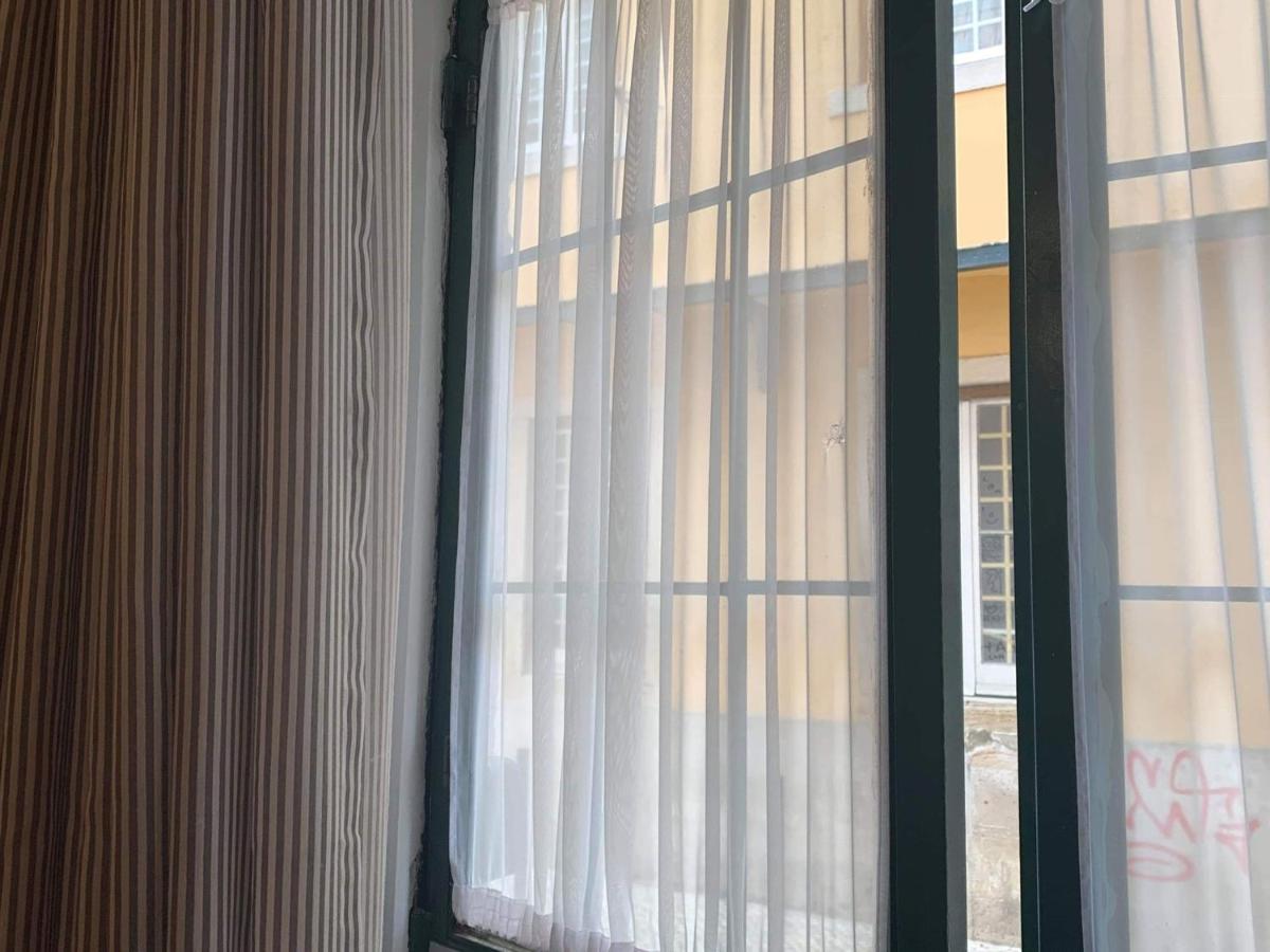 Artist Mini Estudio Apartment Lisbon Bagian luar foto