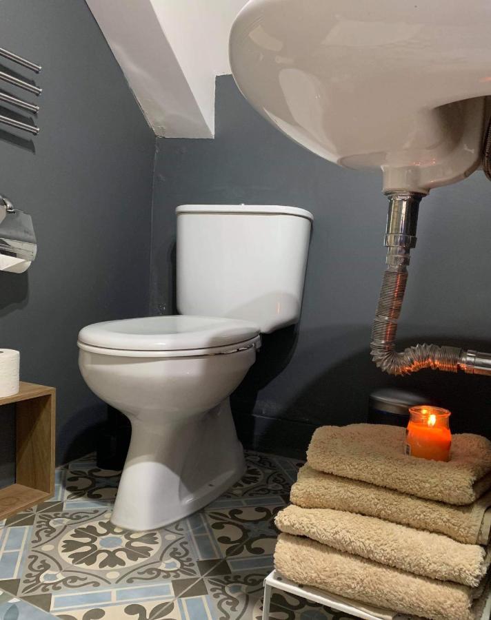 Artist Mini Estudio Apartment Lisbon Bagian luar foto